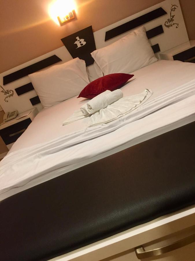 Hotel Bavaria Pristina Eksteriør billede