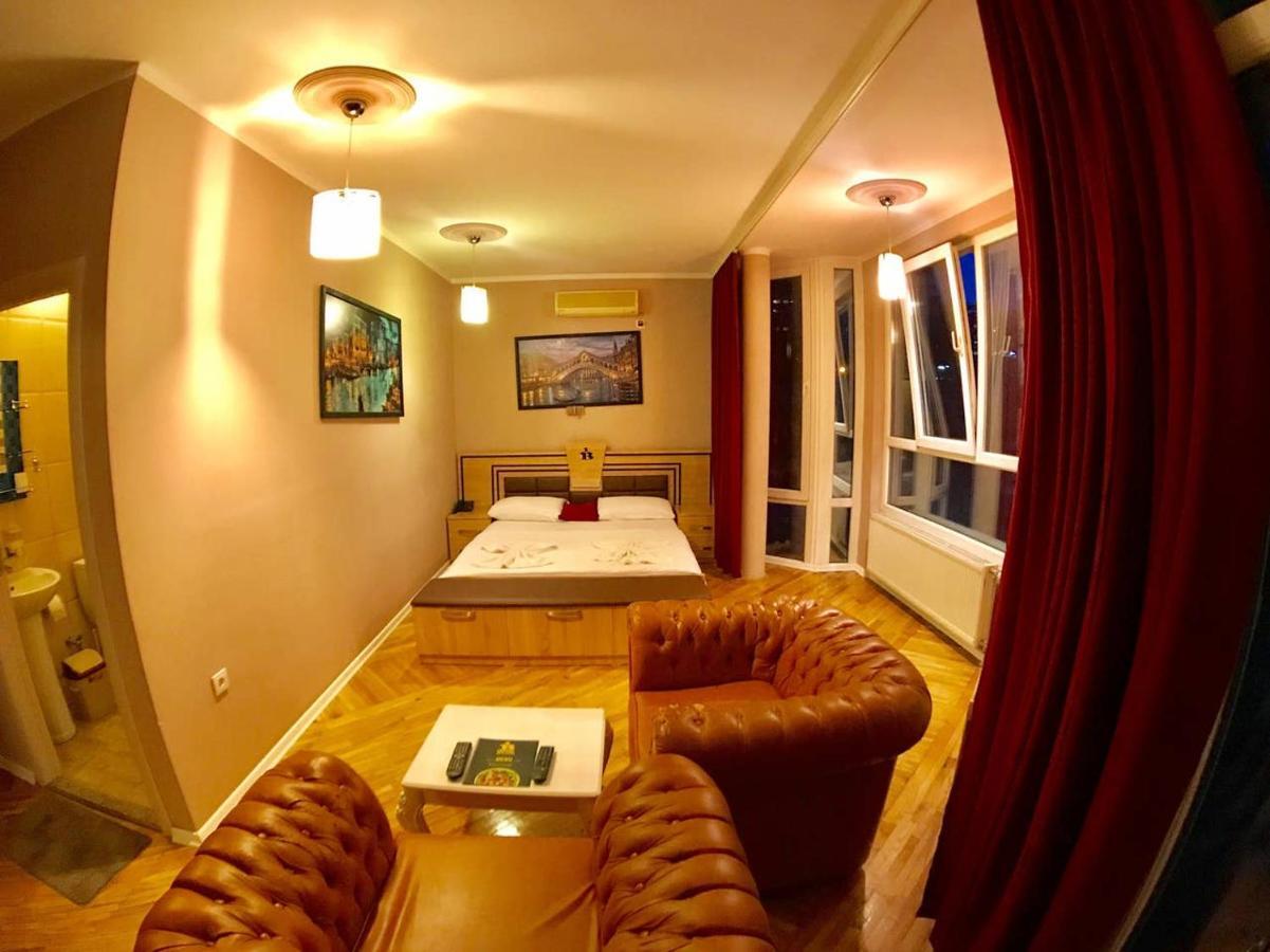 Hotel Bavaria Pristina Eksteriør billede